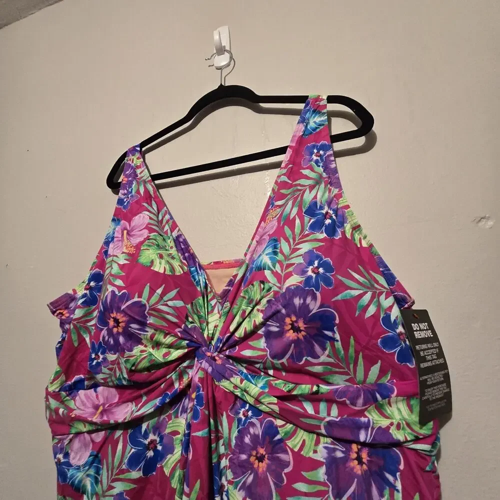 Floral One-Piece Swimsuit - Picture 4 of 15